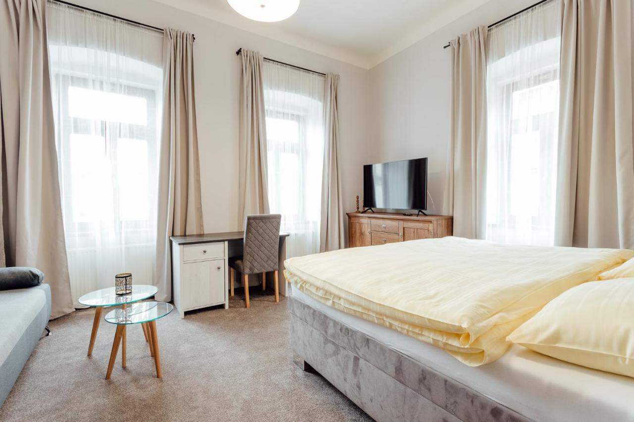 Aparthotel Botanicky Dvor à Banská Štiavnica Extérieur photo