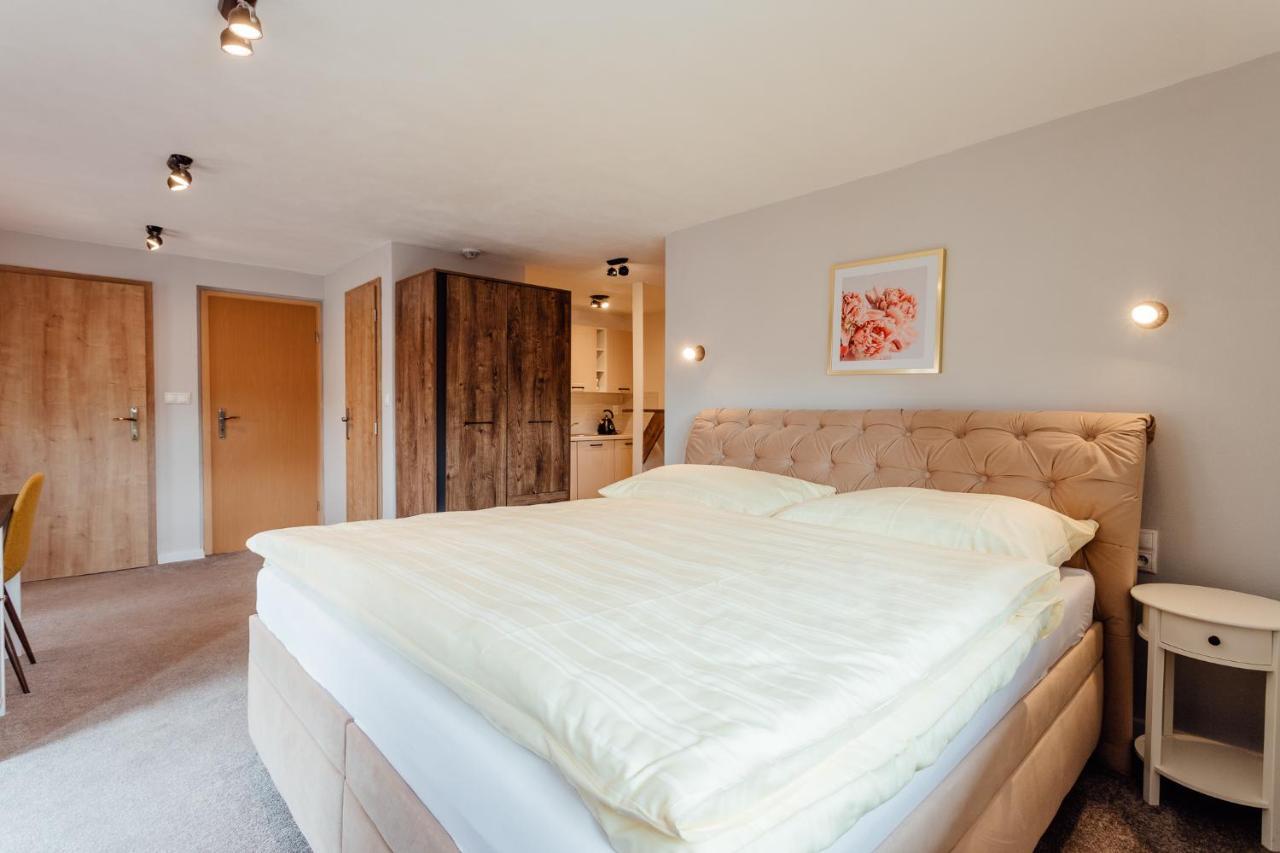 Aparthotel Botanicky Dvor à Banská Štiavnica Extérieur photo